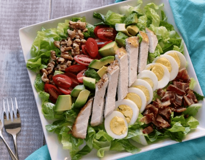Protein açısından zengin zayıflama salatası